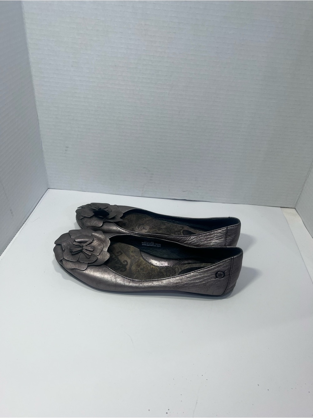Born Metallic Gray Floral Applique Ballet Flats - Picture 3 of 5